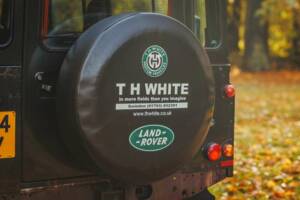 Bild 43/50 von Land Rover Defender 110 (2005)