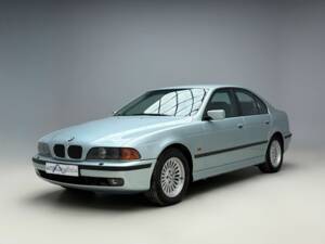 Bild 2/25 von BMW 540i (1998)
