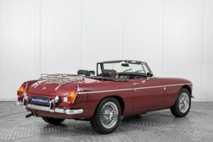 Image 2/50 de MG MGB (1979)