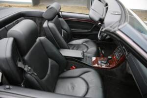 Immagine 9/17 di Mercedes-Benz SL 280 (1995)