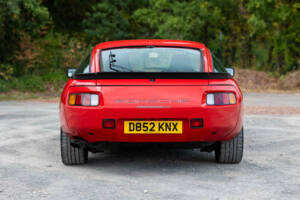 Image 7/50 of Porsche 928 S (1986)