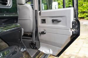 Image 34/50 of Land Rover Defender 110 Td5 (1999)