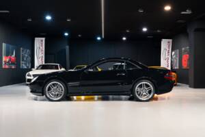 Image 2/31 of Mercedes-Benz SL 55 AMG (2003)