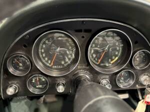 Bild 24/35 von Chevrolet Corvette Sting Ray Convertible (1965)