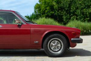 Imagen 24/50 de Jaguar XJ 6 4.2 (1981)