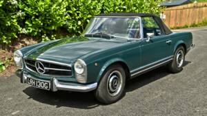 Image 11/38 of Mercedes-Benz 280 SL (1969)