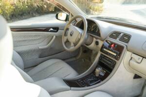 Bild 24/50 von Mercedes-Benz CLK 200 (1997)