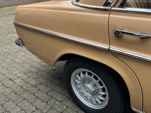 Imagen 75/81 de Mercedes-Benz 240 D 3,0 (1976)