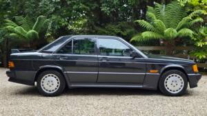 Imagen 12/69 de Mercedes-Benz 190 E 2.3-16 (1985)
