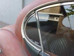 Immagine 16/82 di Jaguar XK 120 FHC (1953)