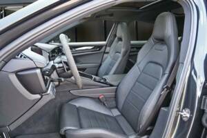 Image 5/10 of Porsche Panamera 4 E-Hybrid (2024)