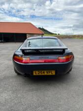 Image 11/43 of Porsche 928 GTS (1994)