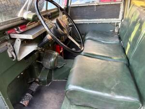 Bild 28/30 von Land Rover 80 (1952)