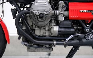 Immagine 45/75 di Moto Guzzi 850 LeMans II (1980)