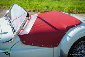 Image 30/45 of Triumph TR 2 (1954)