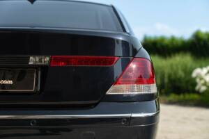 Image 13/50 de BMW 745Li (2001)