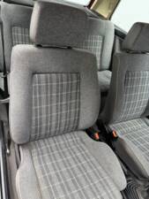 Bild 21/26 von Volkswagen Golf II 1.6 (1990)