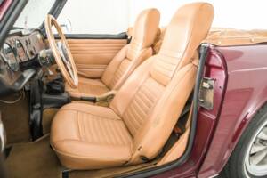 Image 20/50 of Triumph TR 6 PI (1969)