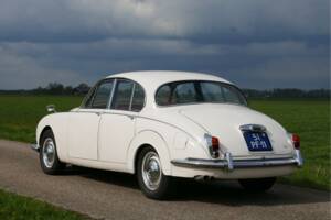 Obraz 41/50 pojazdu Jaguar 240 (1968)