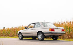 Image 4/80 of BMW 320i (1983)