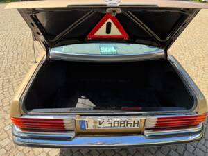 Image 10/10 of Mercedes-Benz 280 SE (1976)