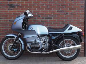 Image 3/87 of BMW R 100 RS (1977)