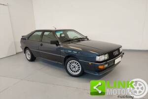 Image 2/10 of Audi 200 Avant quattro - 2.1 Turbo (1985)