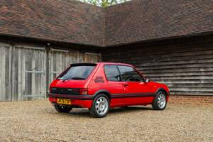 Immagine 25/50 di Peugeot 205 GTi 1.9 (1991)