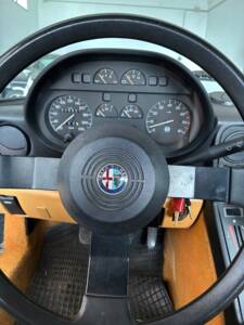 Image 12/23 of Alfa Romeo 1.6 Spider (1991)