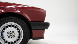 Bild 12/15 von BMW 318i (1992)