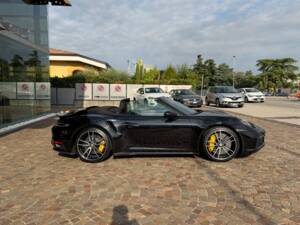 Bild 3/27 von Porsche 911 Turbo S (2020)