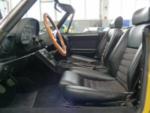 Bild 36/39 von Alfa Romeo 2.0 Spider (1992)