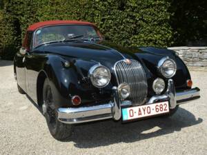 Imagen 6/8 de Jaguar XK 150 OTS (1959)
