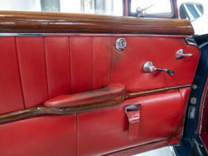 Image 13/33 of Mercedes-Benz 220 SE (1960)