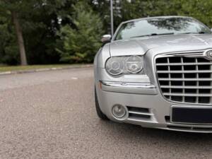 Image 23/50 of Chrysler 300 S (2008)