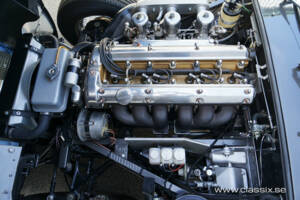 Image 10/20 of Jaguar E-Type 4.2 (1966)