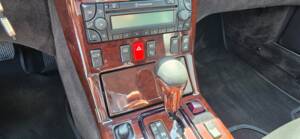 Image 32/100 of Mercedes-Benz SL 500 (1999)