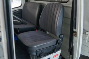 Image 30/43 of Mercedes-Benz T1 208 (1981)