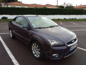 Image 3/9 of Ford Focus CC 2.0 (2008)