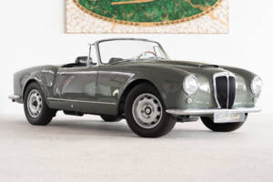 Bild 15/38 von Lancia Aurelia B24 Convertible (1957)