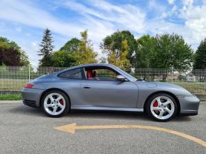 Bild 3/23 von Porsche 911 Carrera 4S (2003)