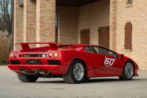 Image 7/50 of Lamborghini Diablo VT (1993)