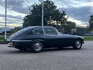 Image 10/46 de Jaguar Type E V12 (2+2) (1972)