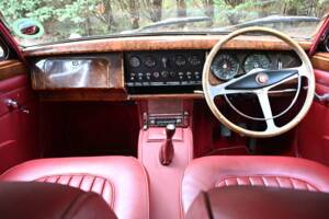 Bild 43/50 von Jaguar Mk II 2.4 (1961)