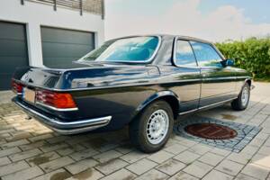 Bild 3/99 von Mercedes-Benz 230 CE (1983)