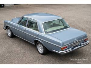 Image 15/36 of Mercedes-Benz 280 SE (1969)
