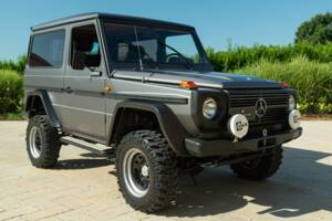 Immagine 9/50 di Mercedes-Benz 280 GE (SWB) (1981)