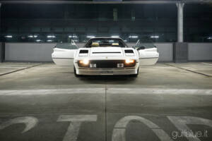 Image 7/72 of Ferrari 208 GTS Turbo (1985)