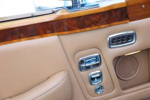 Bild 20/20 von Rolls-Royce Corniche I (1984)