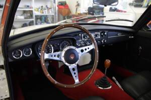 Bild 16/28 von MG MGB GT (1968)